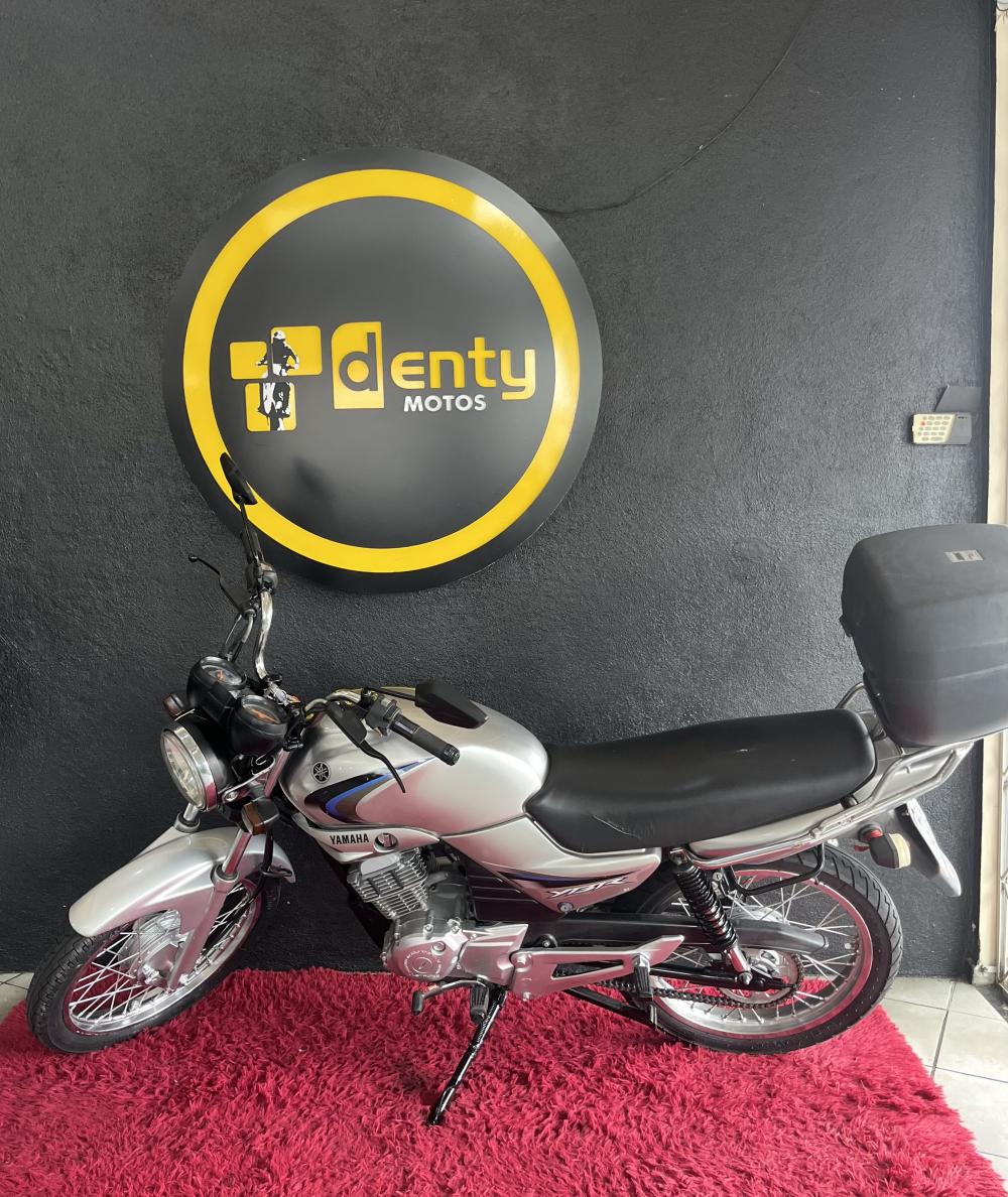 Moto YAMAHA 125 YBR 2008