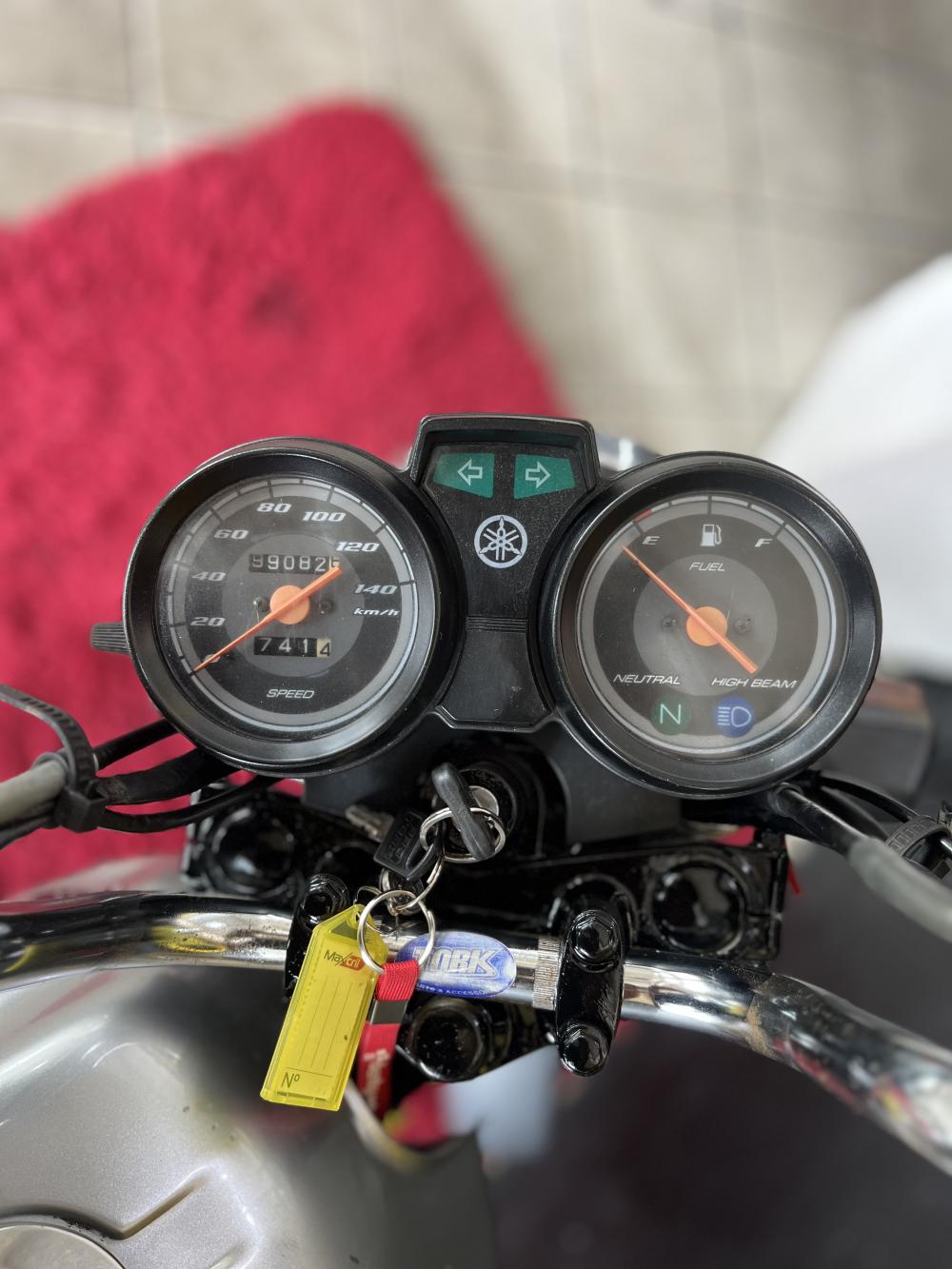 Moto YAMAHA 125 YBR 2008