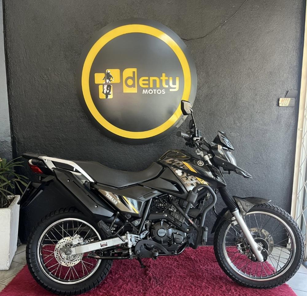 Moto YAMAHA XTZ 150 CROSSER S 2020
