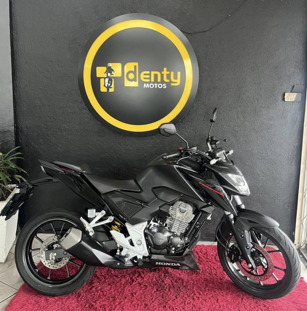 Moto HONDA CB 300F Twister CBS 2023